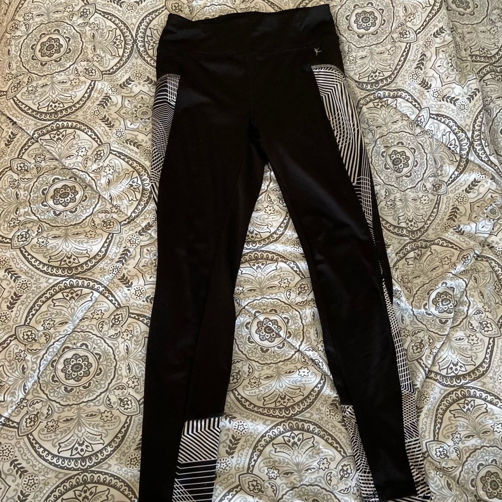 Black workout leggings